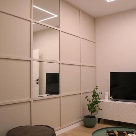 Abc Apartment Blloku Center Tirana Exteriör bild