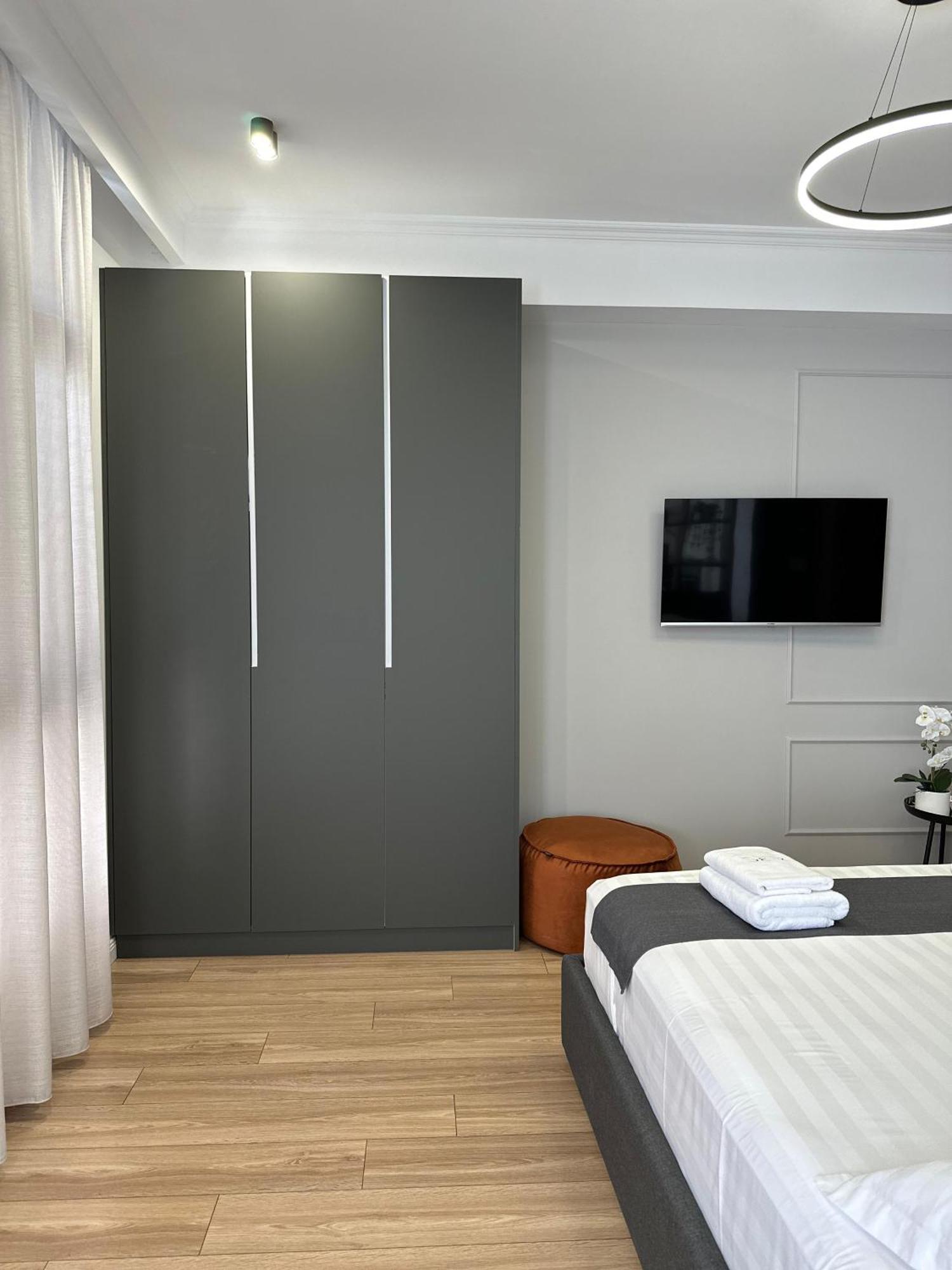 Abc Apartment Blloku Center Tirana Exteriör bild